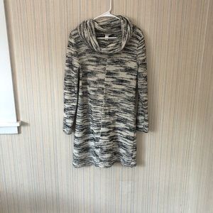 Lift sweater dress